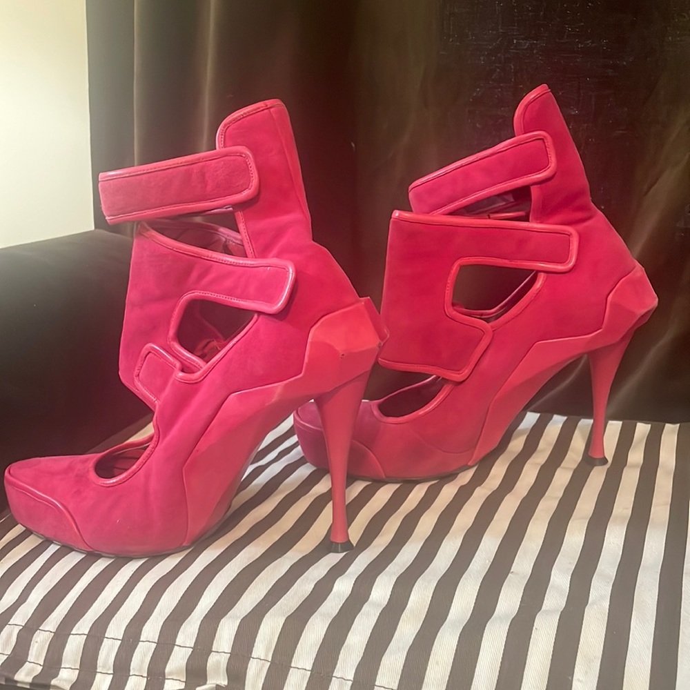 Authentic Celine 39 heel booties